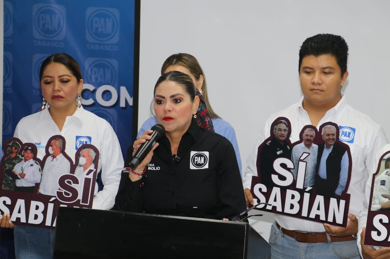 PAN: informes trimestrales de Javier May violan Constitución local