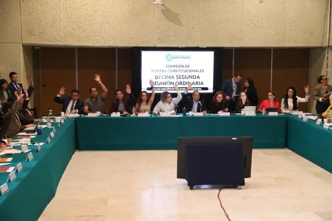 Avalan aplazar elección judicial a 2028 en comisión