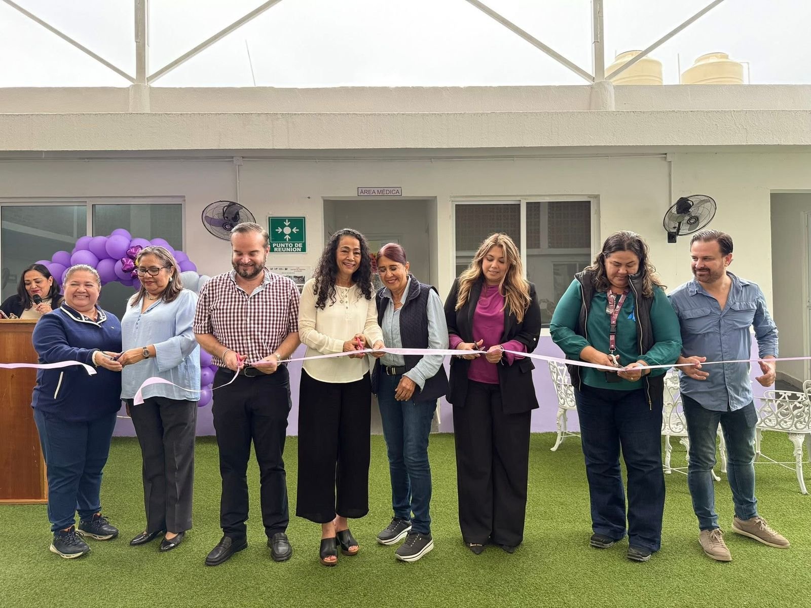 Inaugura presidenta del DIF, rehabilitación del Centro de Atención a la Mujer