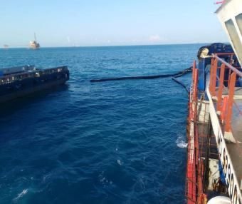 Hidrocarburos en costas del Golfo: refuerzan limpieza y vigilancia