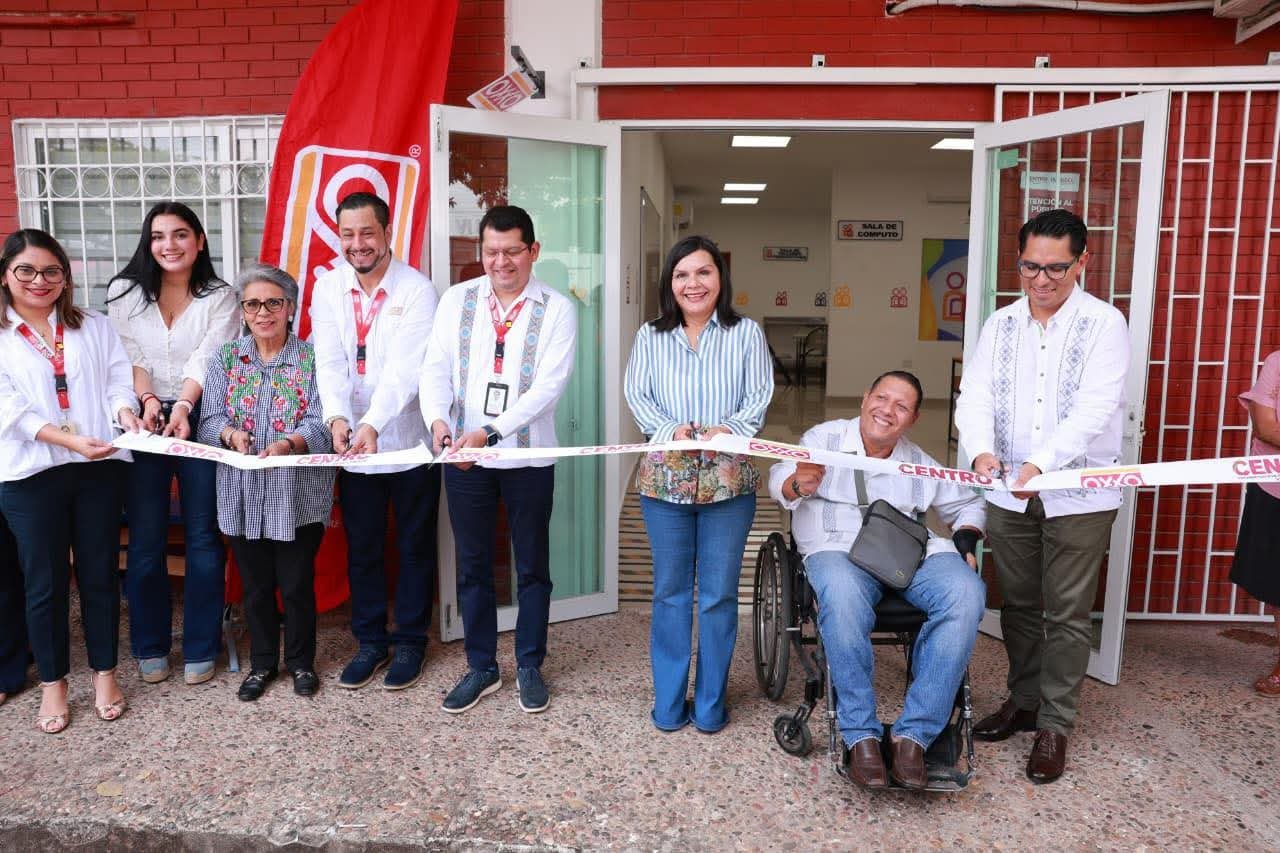 Reabren centro para adultos mayores con talleres digitales