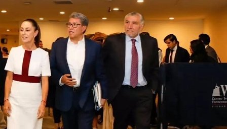 Monreal y Adán Augusto serán los líderes de la bancada morenista en las Cámaras