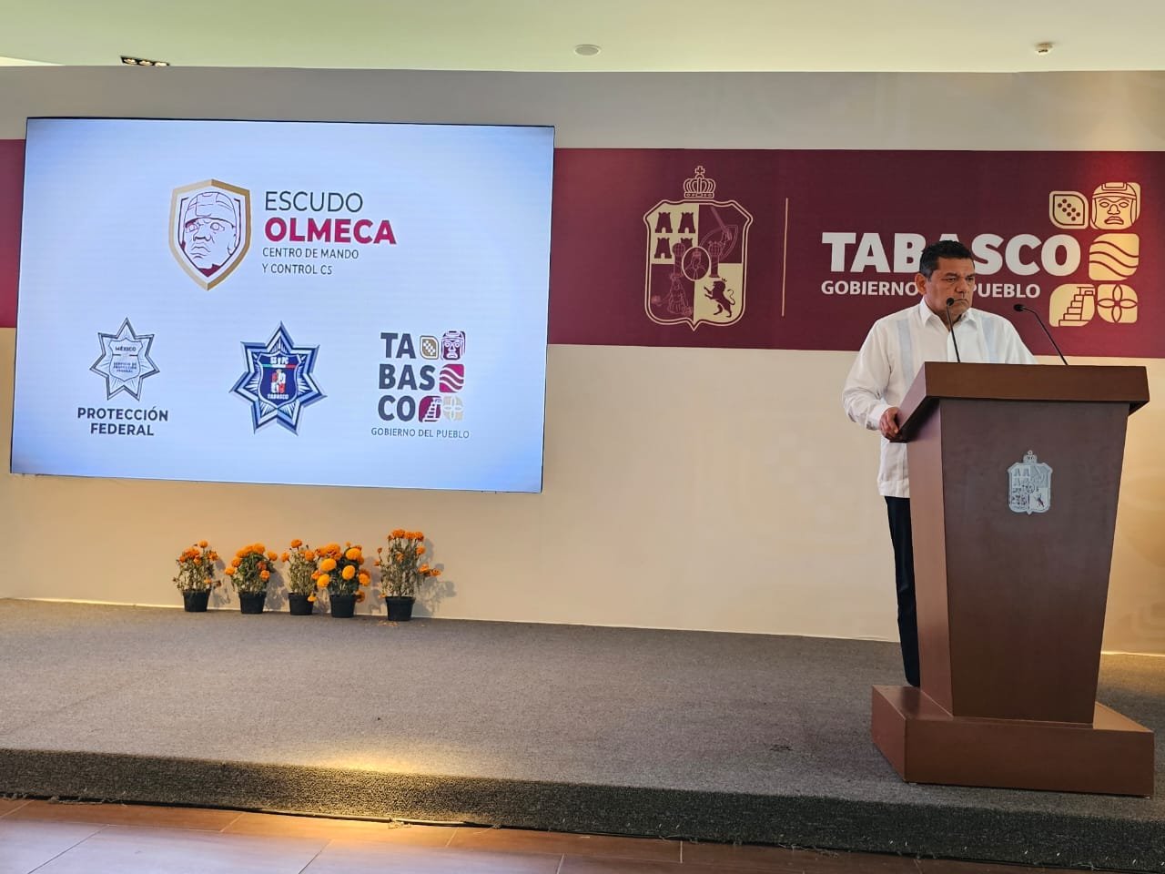 Presenta Javier May Escudo Olmeca, nuevo C5 equipado con tecnología de última generación e IA