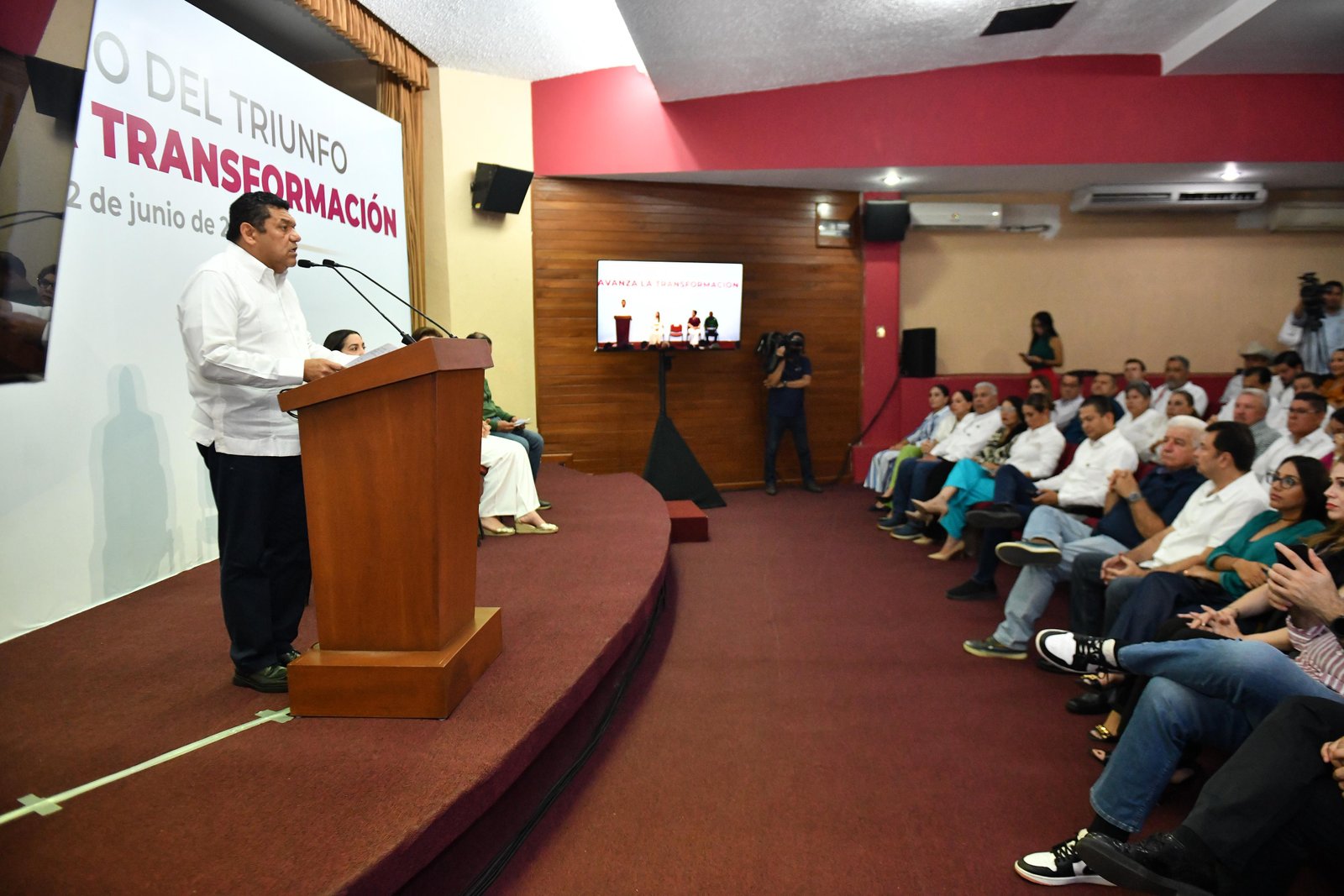 Tabasco avanza con convicción: gobernar es transformar, afirma May