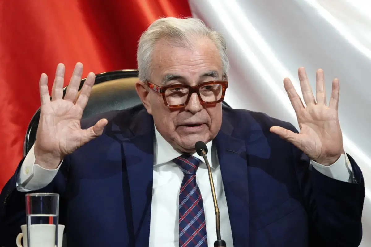 Morena abre procedimiento interno contra Rocha Moya; expulsión, en la mesa