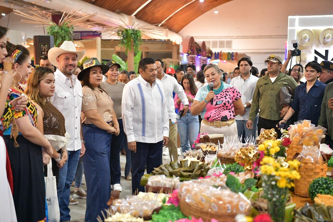 Ballets de Nacajuca, Teapa y Tenosique llenan la Feria Tabasco