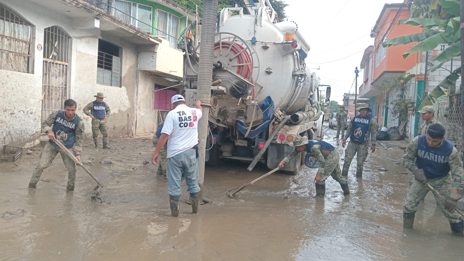 Gobierno del Pueblo apoya a hermanos veracruzanos afectados por las lluvias