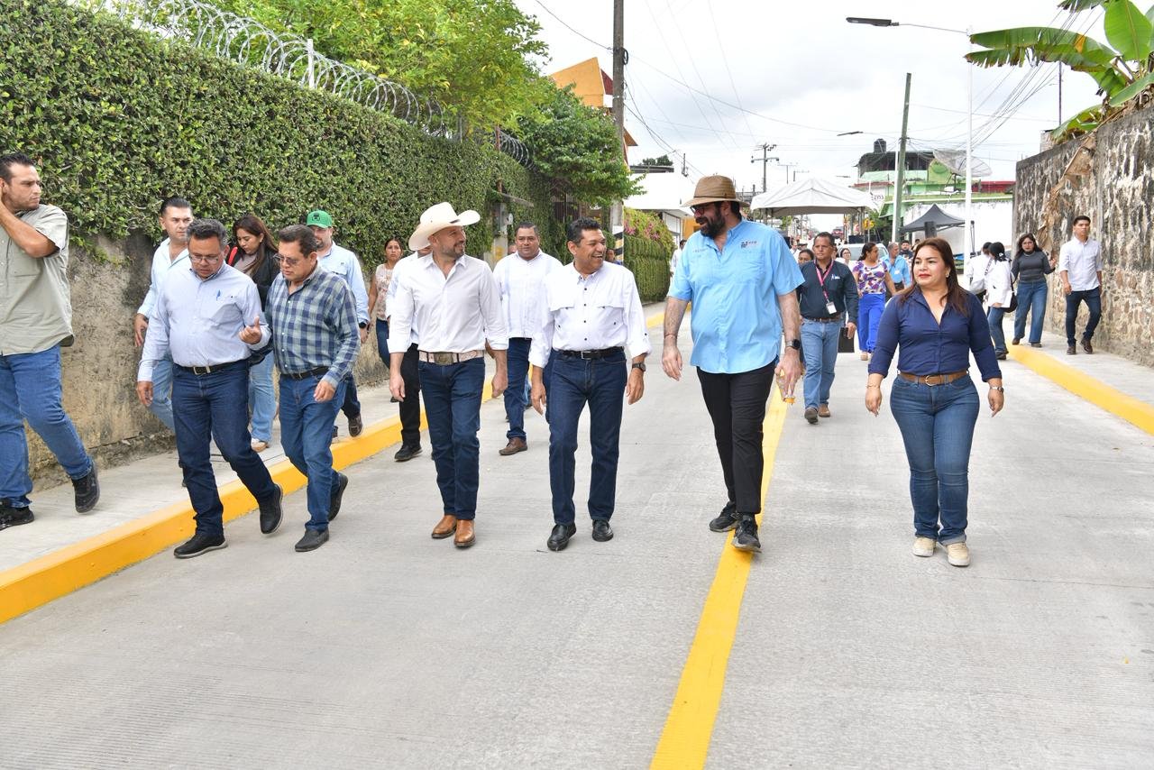 Fortalece Gobierno del Pueblo infraestructura urbana en Tenosique