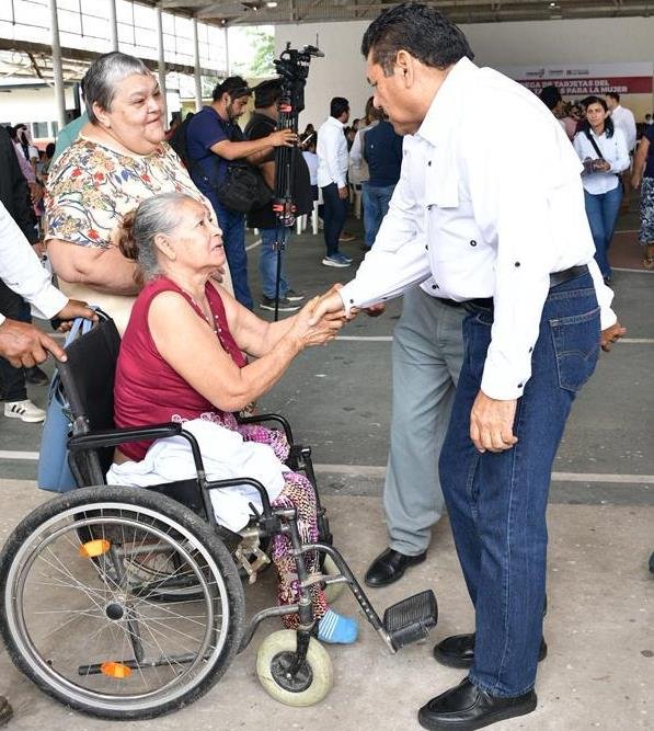 May asegura solidez financiera ante contratación de crédito