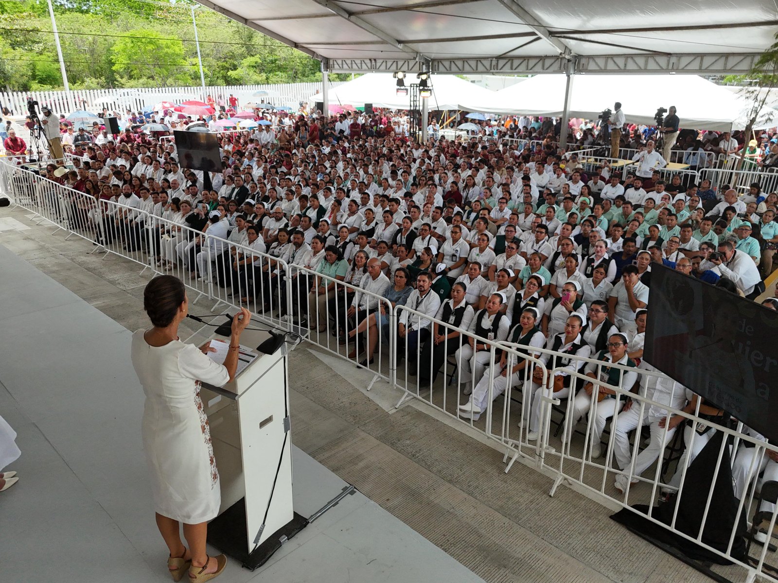 Sheinbaum supervisa Hospital de Ginecopediatría IMSS en Campeche