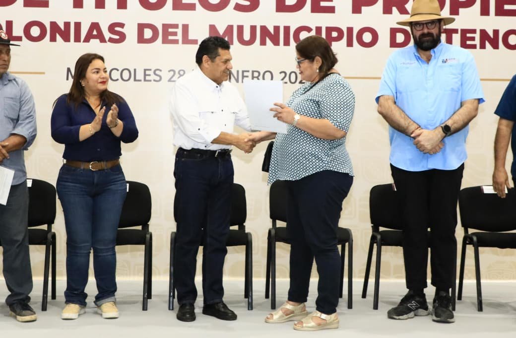 Gobierno del Pueblo salda deuda histórica con títulos de propiedad