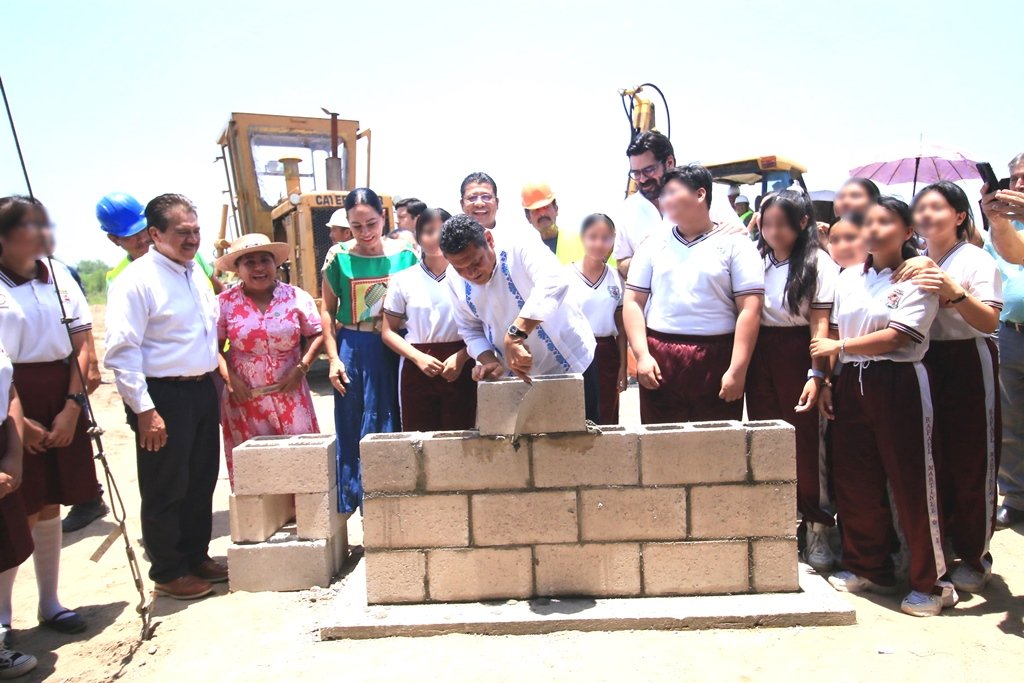 Amplía May educación con un nuevo Cobatab 