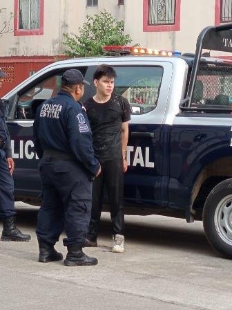 FIRT Olmeca detuvo en flagrancia al agresor de un joven en Villa el Cielo