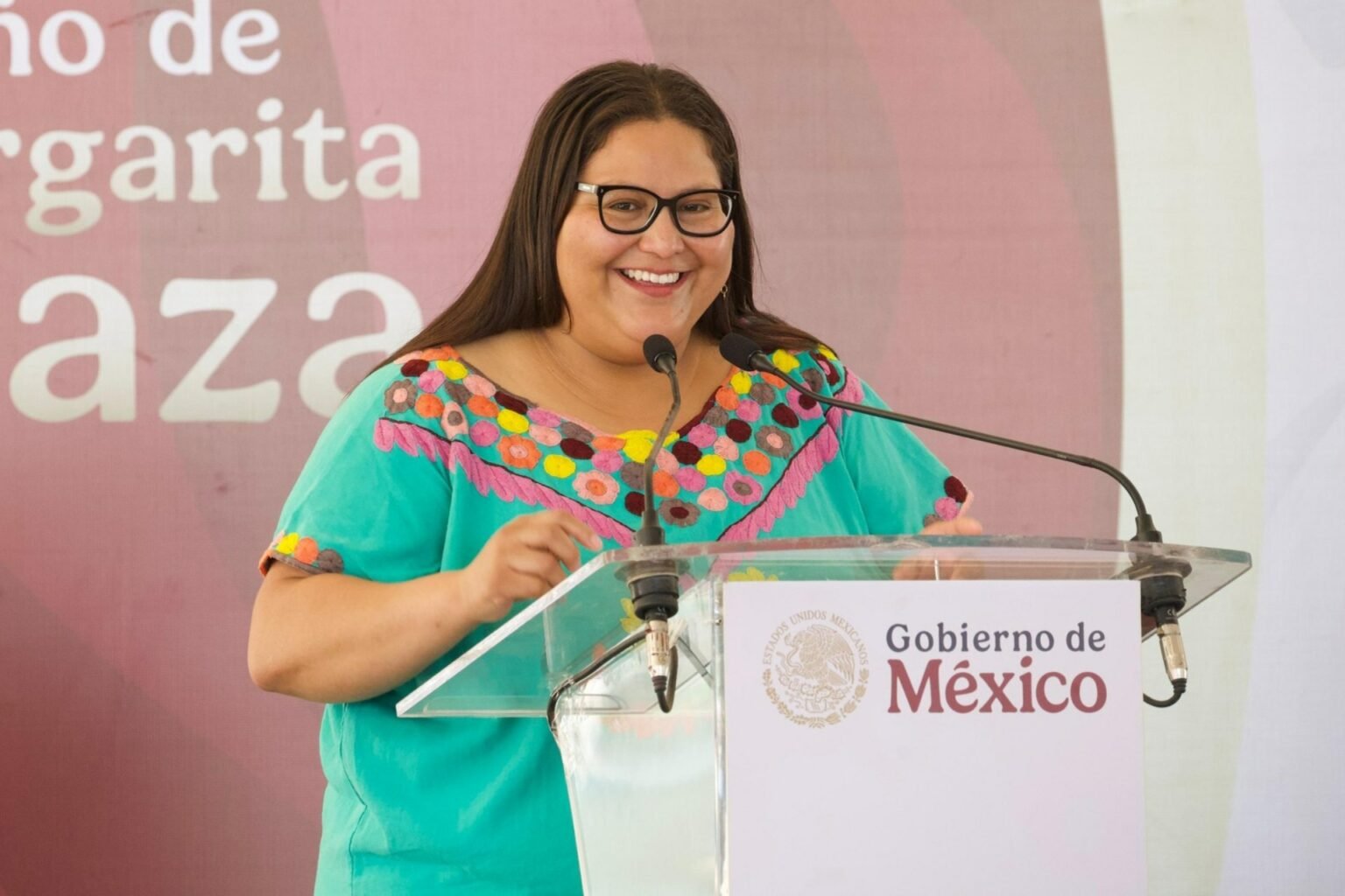 Citlalli Hernández deja Secretaría de las Mujeres; se va a Morena