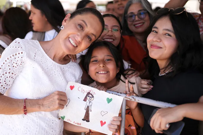 Claudia Sheinbaum inaugura sala de hemodinamia en La Pa