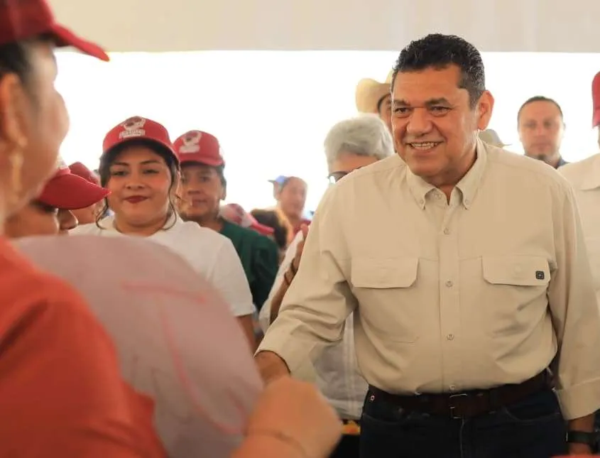 Confirma May la salida de hasta 12 funcionarios por el proceso electoral