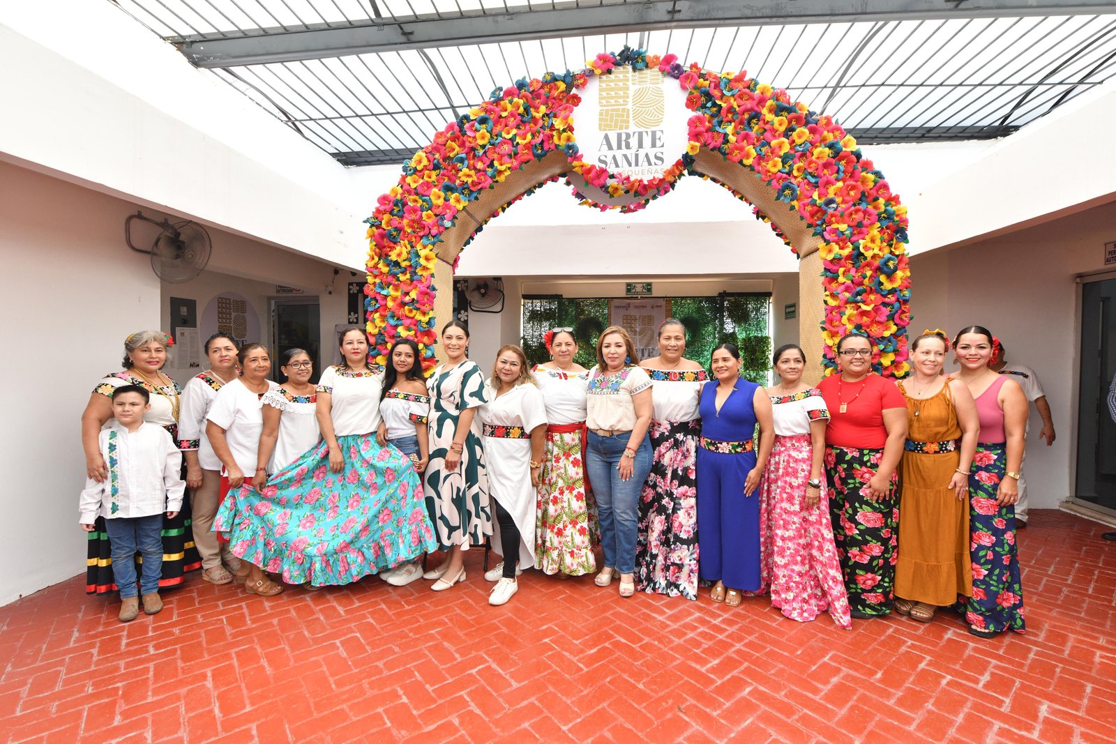 Inauguran sexta tienda del IFAT para venta de artesanías tabasqueñas