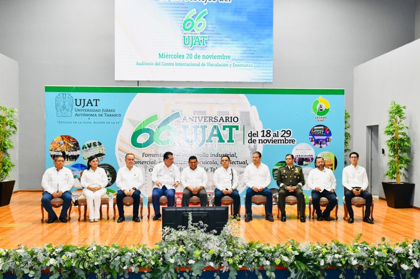 Festeja la UJAT 66 aniversario; entrega el Gobernador Javier May reconocimientos a personal universitario