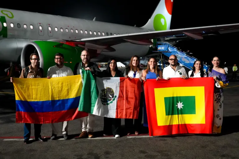 AIFA abre vuelos a Medellín y Cartagena con Viva