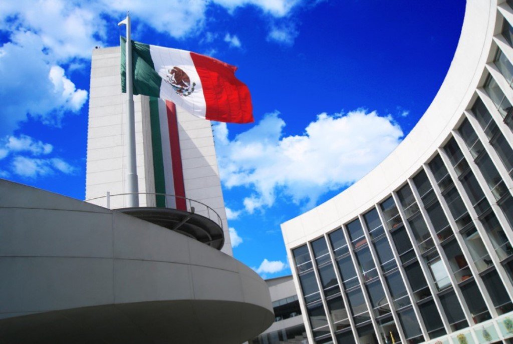Senado pedirá a EE.UU. frenar impuesto a remesas