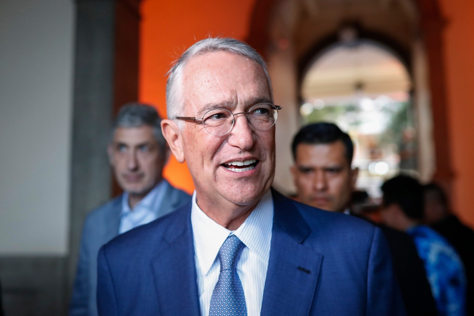 Jueza frena concurso mercantil de petrolera ligada a Grupo Salinas