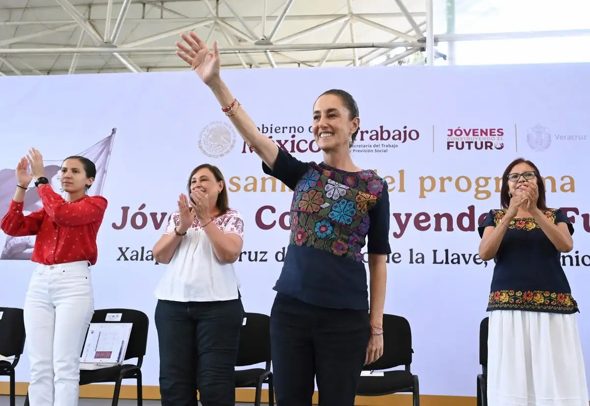 Sheinbaum defiende legado de AMLO: "Puso los cimientos de la 4T"
