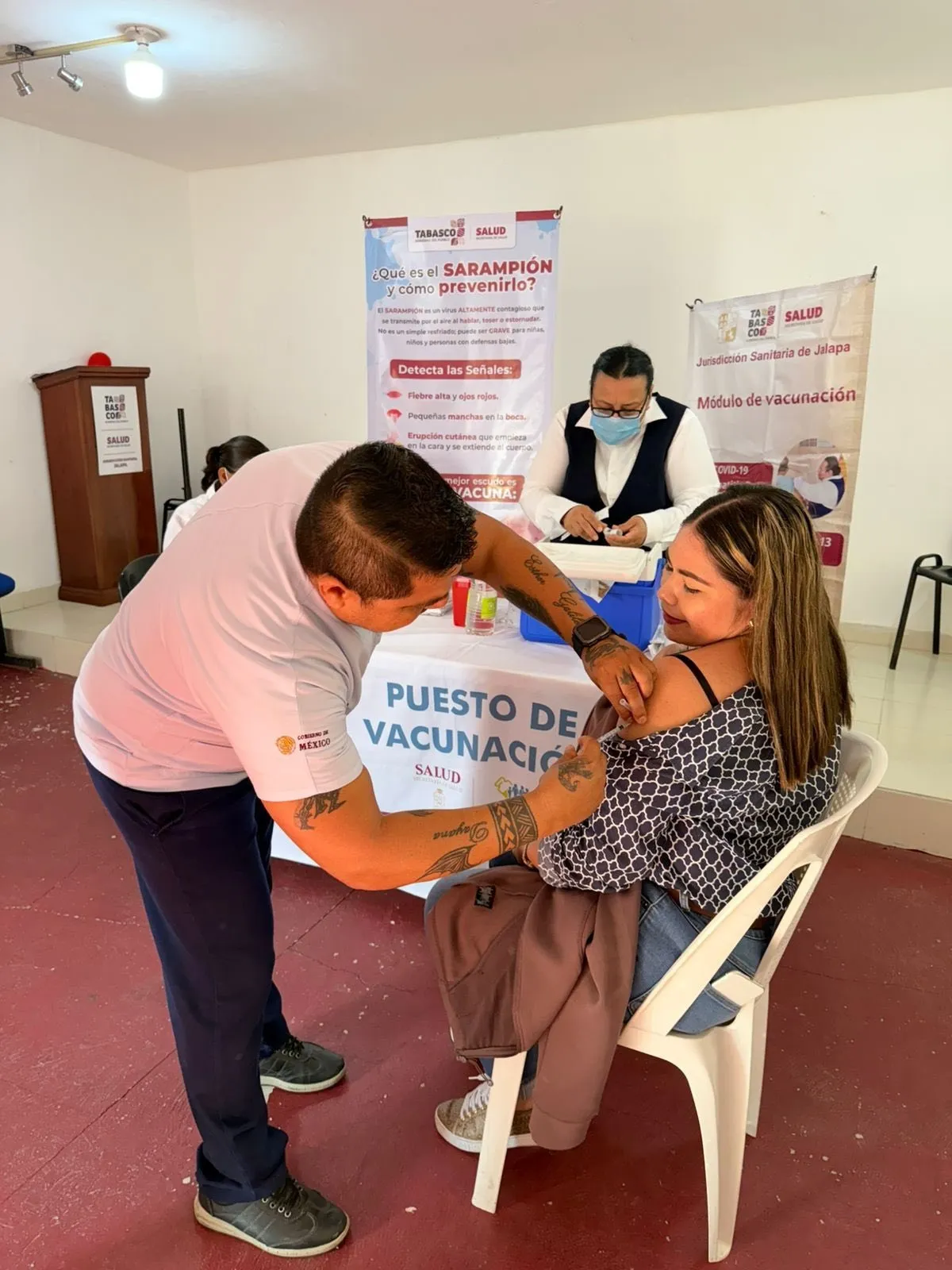 Vacunación en Tabasco rebasa meta nacional con 137 mil dosis
