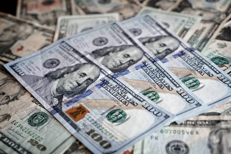 Remesas a México caen 16.2% en junio, mayor desplome desde 2012