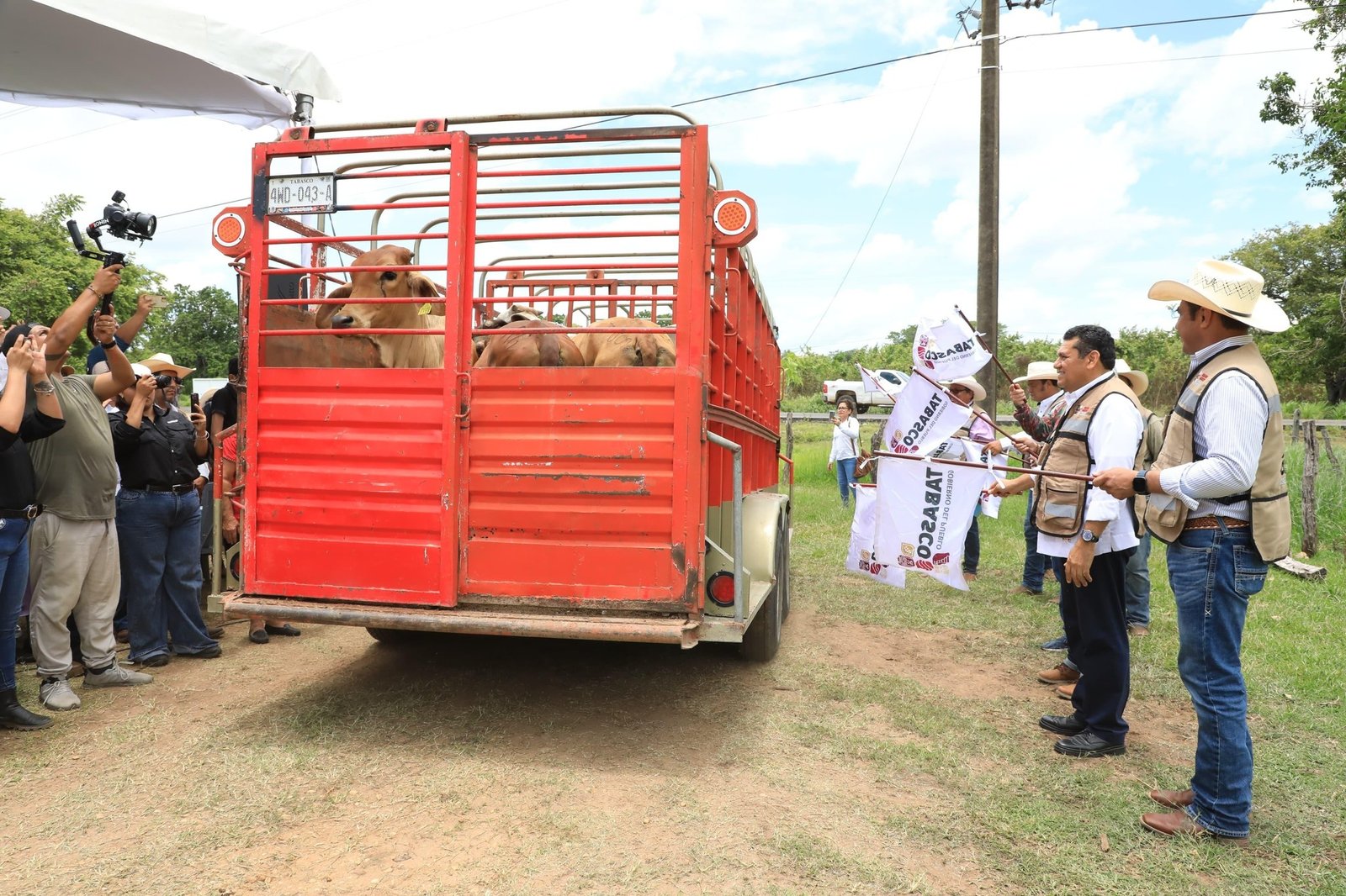 Con la recuperación del campo se fortalece a pequeños productores: Javier May