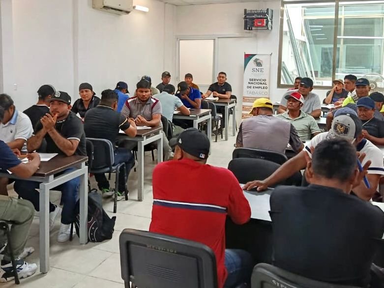 Retornan 125 tabasqueños tras trabajo agrícola temporal en EE. UU.