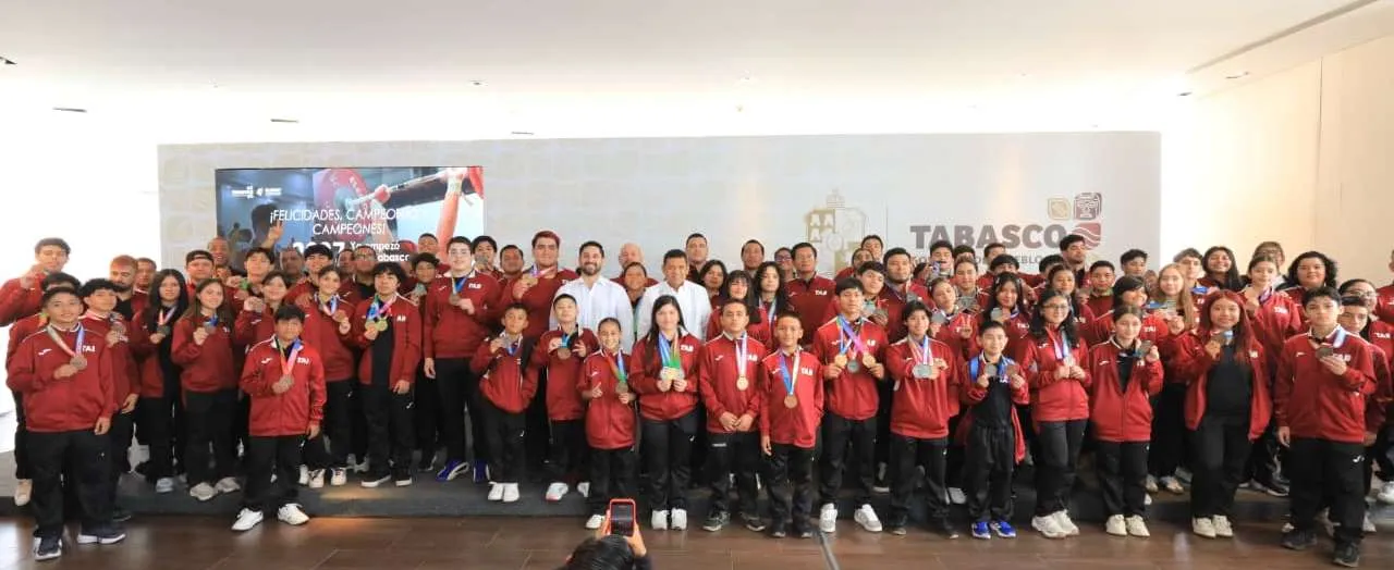Javier May reconoce el éxito histórico de atletas tabasqueños en Conade 2026