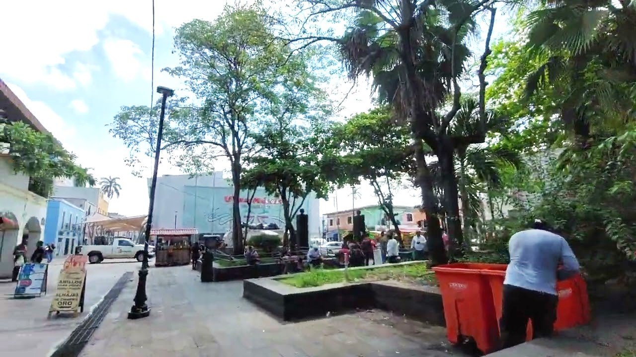 Detienen a tres por riña en Parque Juárez de Villahermosa