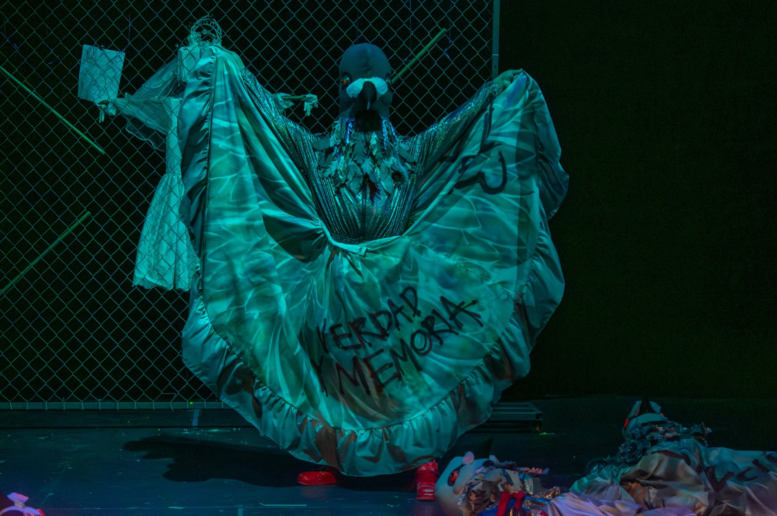 “Bajo esta piedra hundirás tu iglesia”, teatro que denuncia caso del albergue Ciudad de los Niños