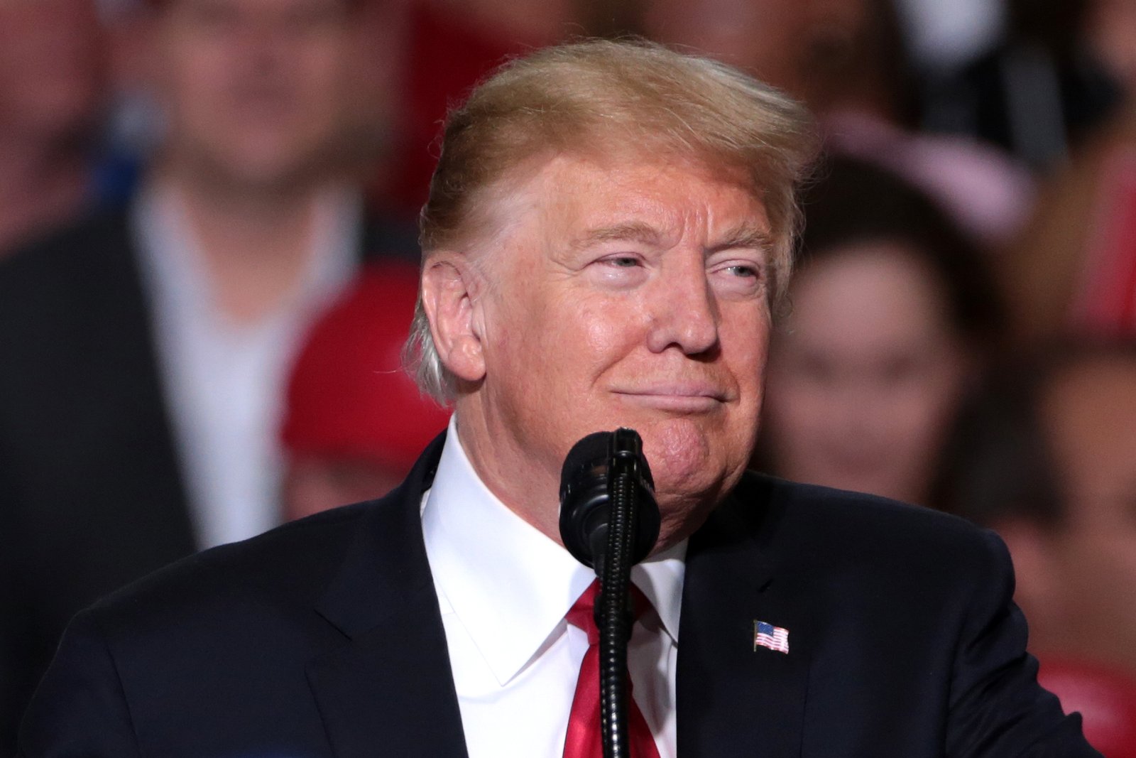 Trump exige aval de EU para sucesor del líder supremo iraní