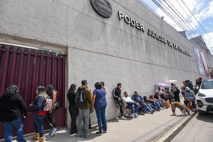 Juez y parte del mugrero Desprestigio judicial se sintetiza en sus voceros  