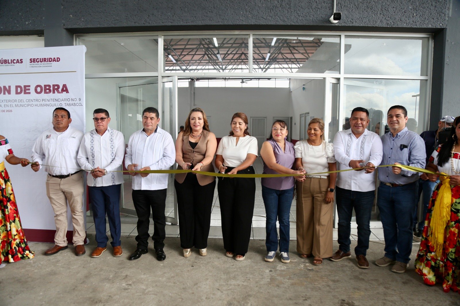 Entrega Gobierno del Pueblo rehabilitación integral del Centro Penitenciario No. 9 en Huimanguillo