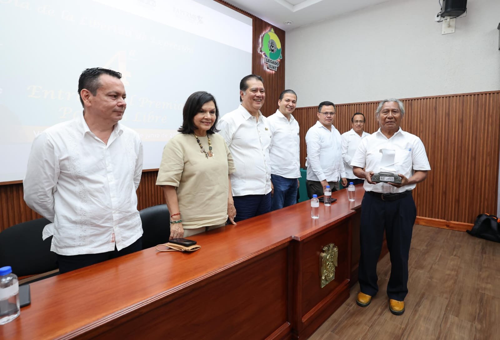 Reconoce Gobierno labor de comunicadores