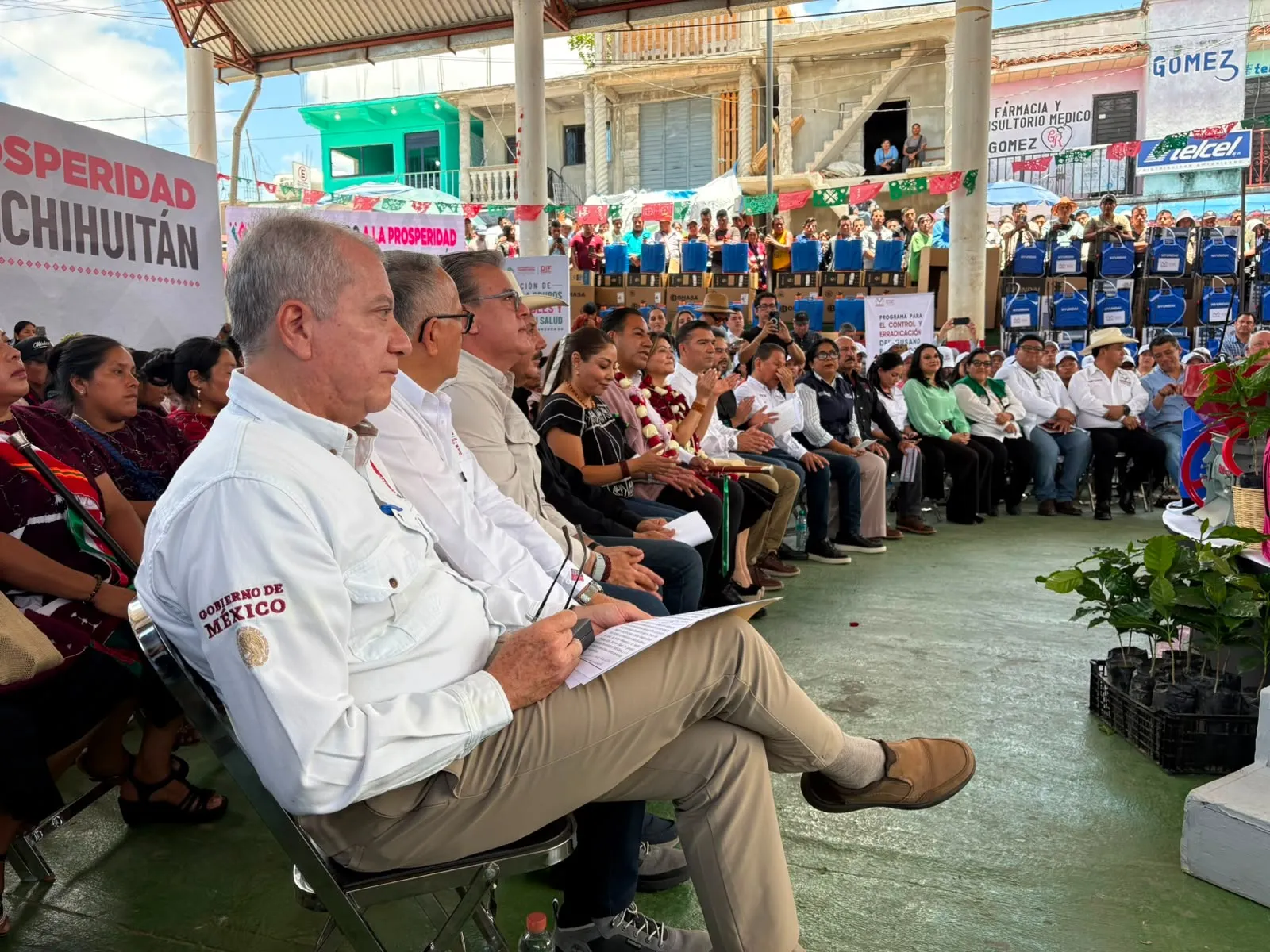 Pemex beneficiará a 340 mil personas en Chiapas con Unidad Médica Móvil