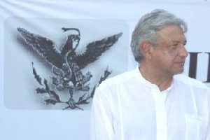 Injusticias a los  trabajadores del  país, marcaron el  2010: AMLO