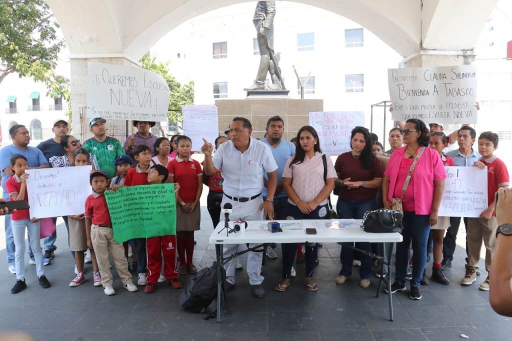 Reconstruir primaria siniestrada en Macultepec, exigen padres de familia 