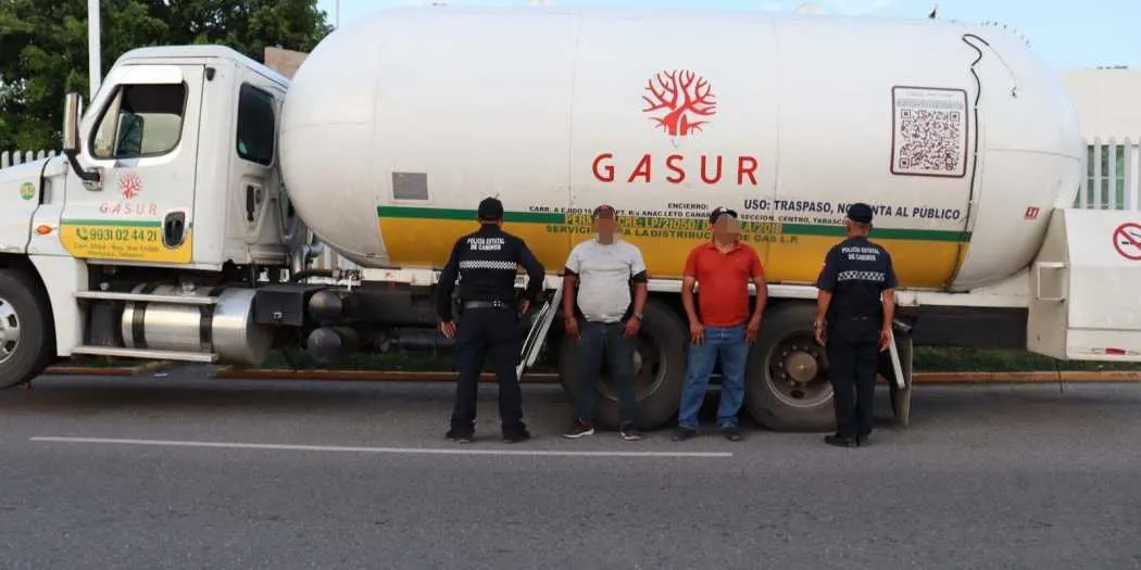 Aseguran pipa con 8 mil litros de gas en Centla; hay dos detenidos