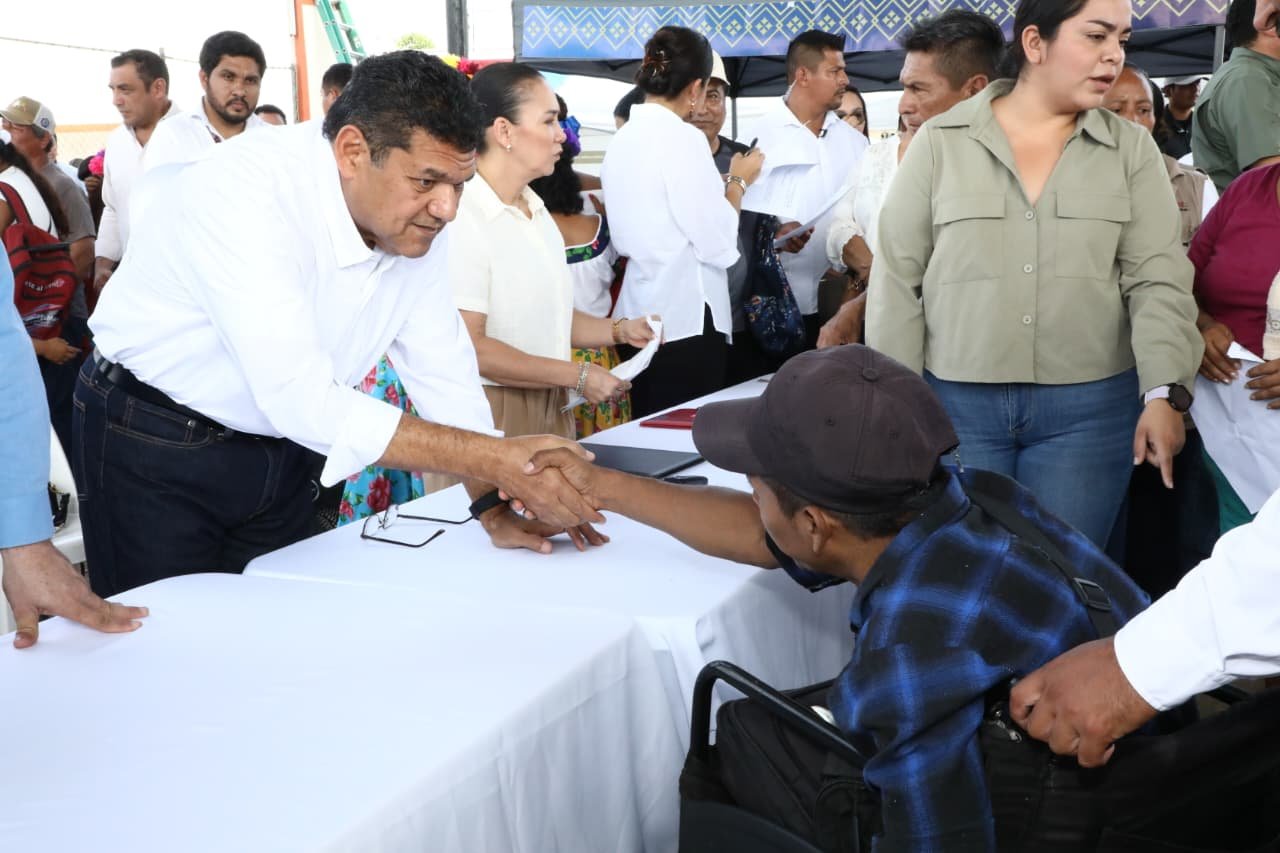La sexta gira del Gobierno del Pueblo lleva atención médica, trámites y programas sociales sin intermediarios a comunidades de Macuspana.
