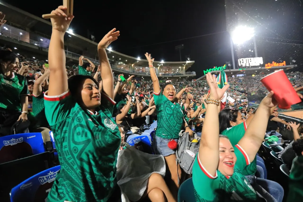 Mundial en Tabasco: llenan el Centenario para ver ganar a México