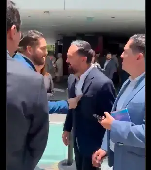 Carlos Mancilla agrede a Arturo Ávila por caso "Alito"