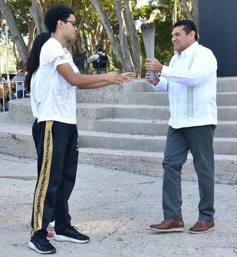 Respalda May la transformación del sistema electoral en México