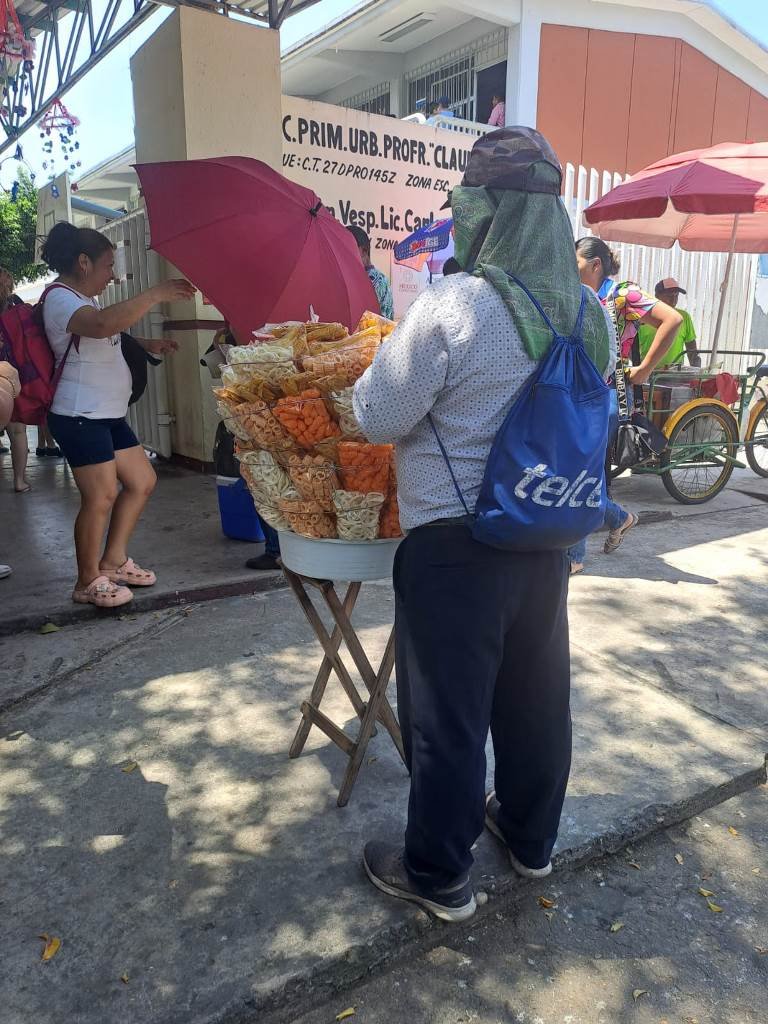 Pendiente autoridades en las escuelas, por venta de “comidas chatarras”: Atila
