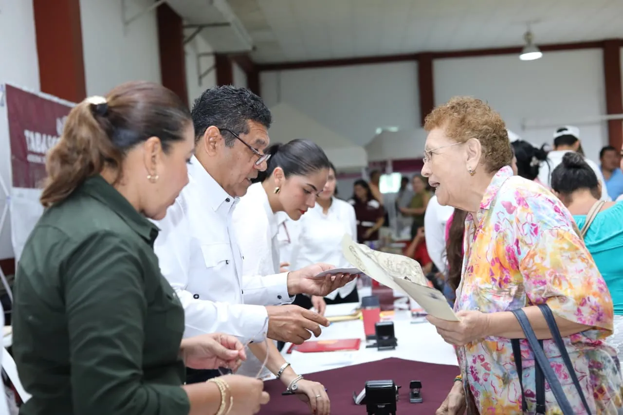 Gobierno del Pueblo lleva servicios a Cunduacán; 2,498 personas reciben apoyos del Bienestar