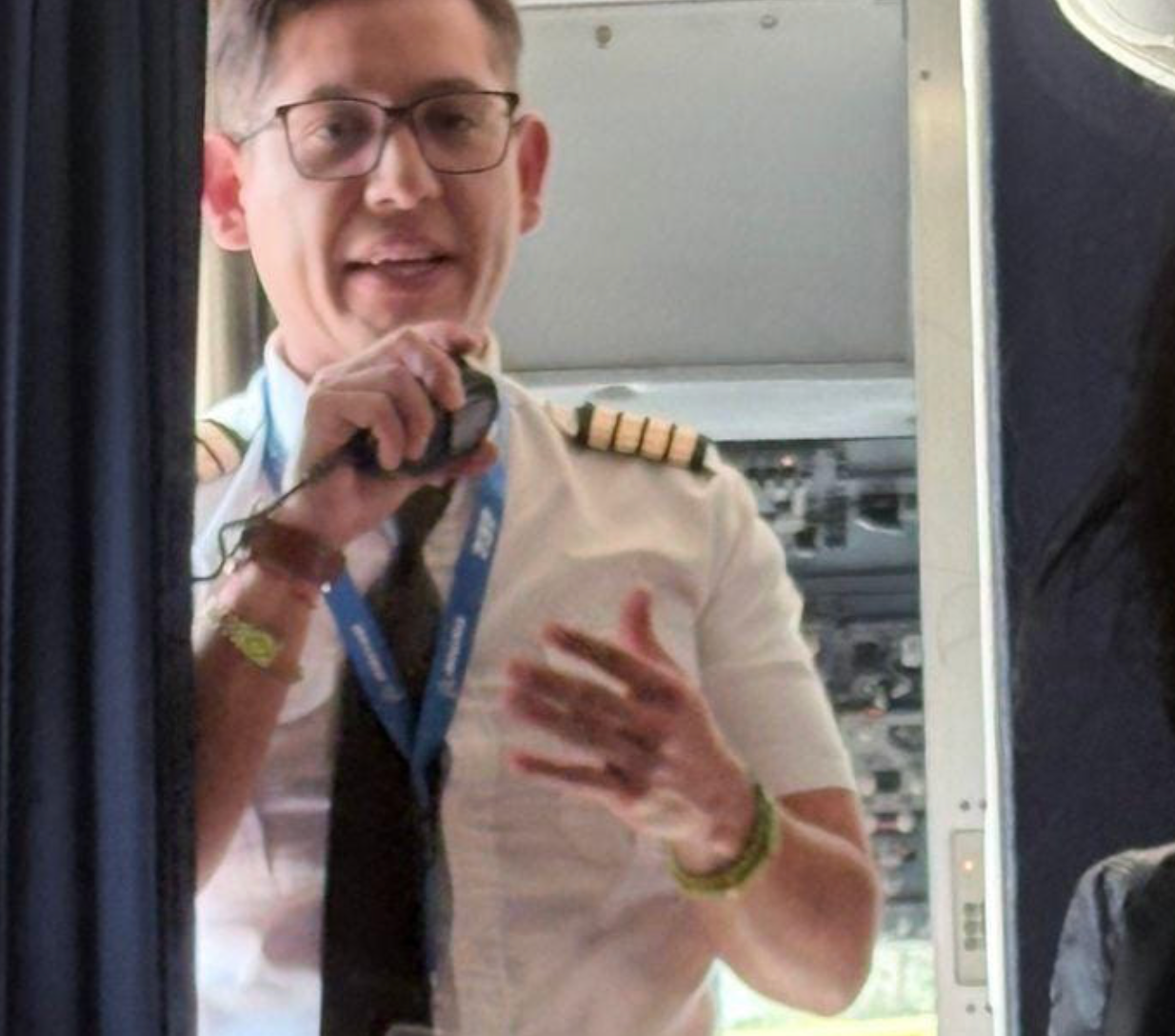 Vuelo CDMX–Cancún se detiene por adeudo salarial