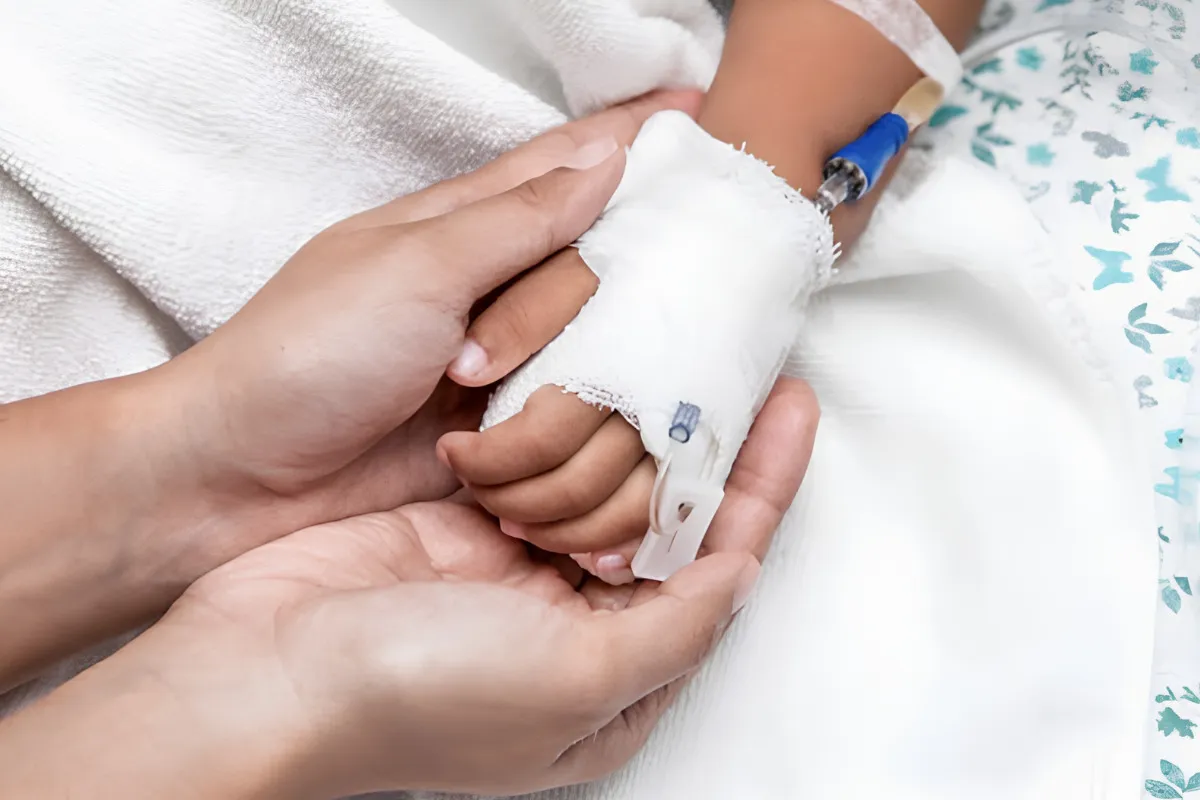 Suspenden pruebas de endocrinología en Hospital Infantil por deuda de 10.8 mdp