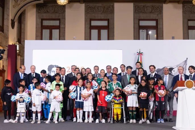 Sheinbaum y FMF lanzan Estrategia Nacional de Formación del fútbol mexicano